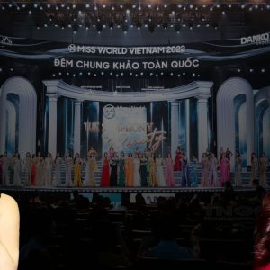 Hoa khôi Nam Em nổi lên như Phương Hằng thứ 2, showbiz rung chuyển, quan chức xanh mặt!